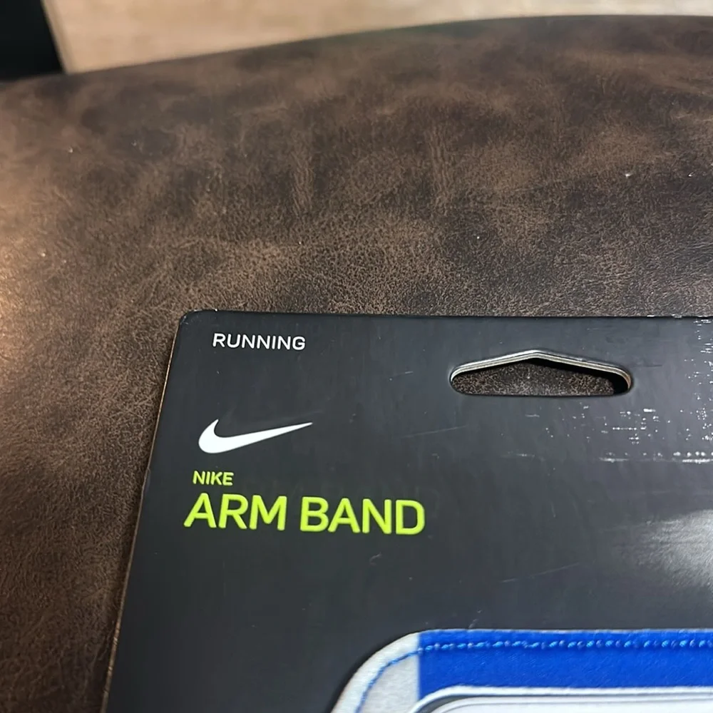 NIKE ARM BAND: BLUE/GRAY: NEW WITH TAGS
